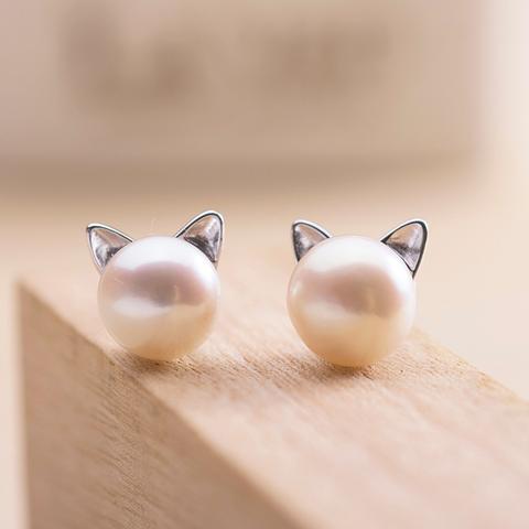Pearl Cat Stud Earrings